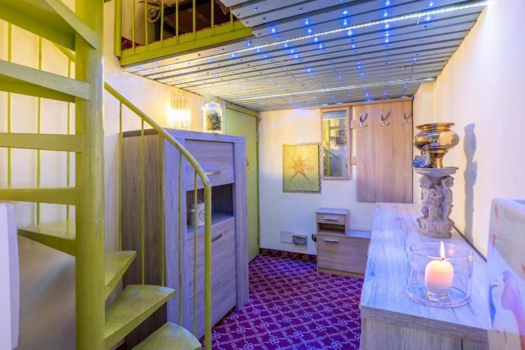 Appartement 10' From Station-300 M From The Metro